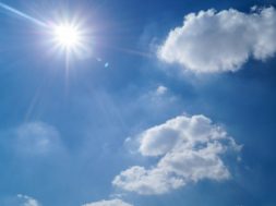 zon aan de hemel